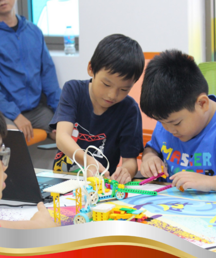 hoc-robot-cho-be-ren-luyen-logic-cho-tre